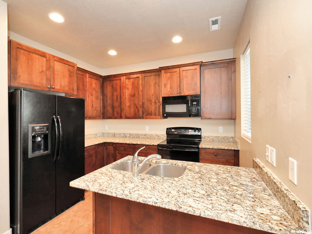 173 E Orchard Pine Loop #42, Bountiful, UT 84010 — photo 4