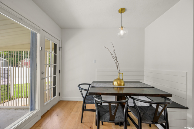 Built-in Dining