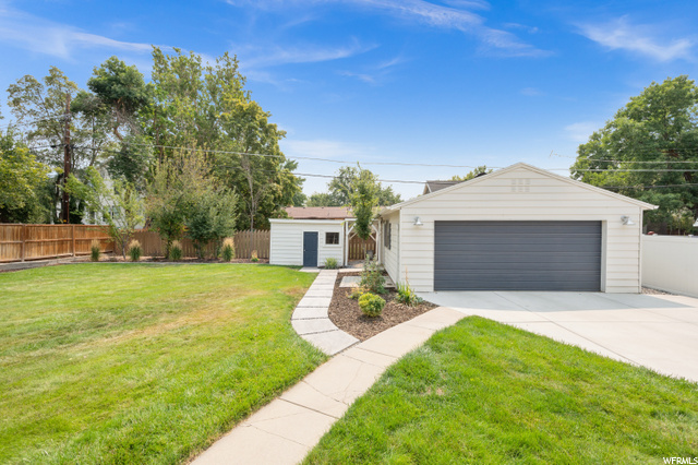 2 Car Garage