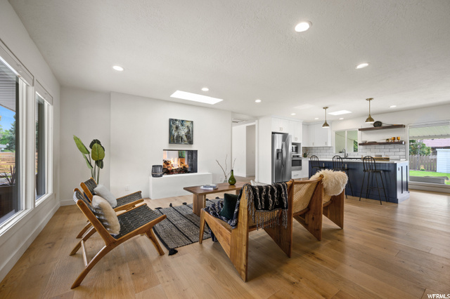 Main Living/Entrance