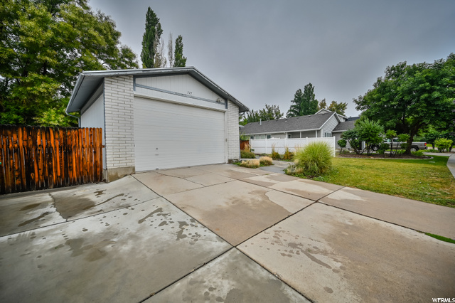 777 E Arrowhead Ln, Murray, UT 84107 — photo 2