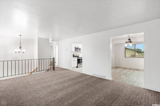 421 W 2225 S, Clearfield, UT 84015 — photo 4
