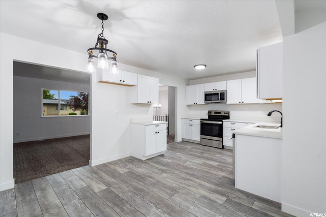 421 W 2225 S, Clearfield, UT 84015 — photo 3