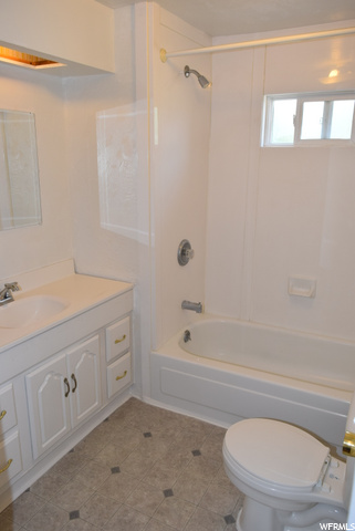 555 E Main St, Wellington, UT 84542 — photo 6