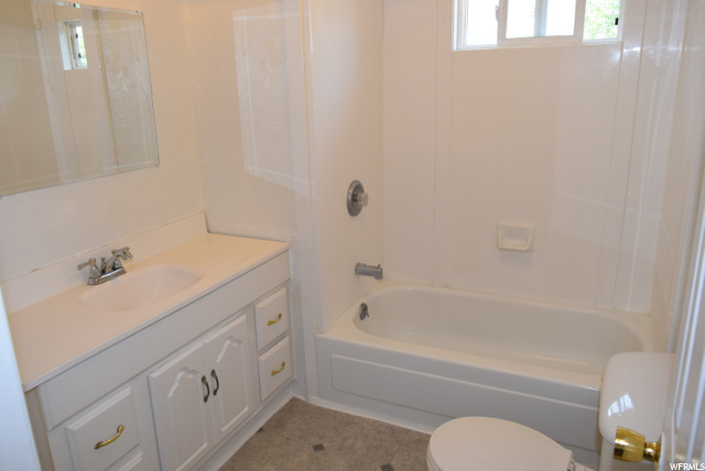 555 E Main St, Wellington, UT 84542 — photo 7