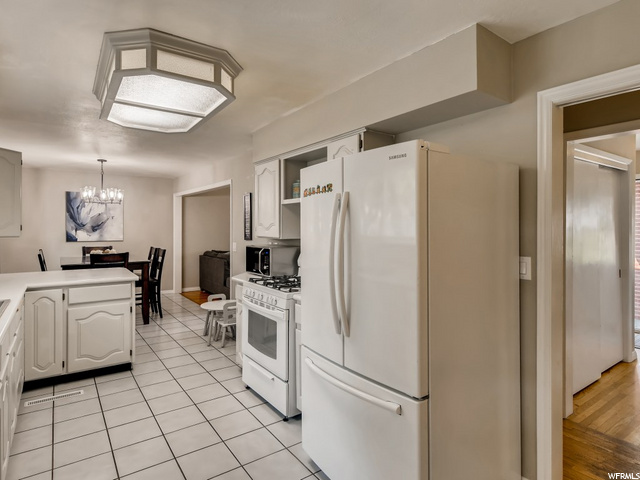 3273 S 200 W, Bountiful, UT 84010 — photo 11