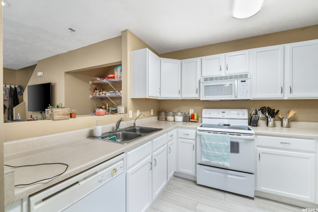 1997 N 2095 W, Clinton, UT 84015 — photo 5