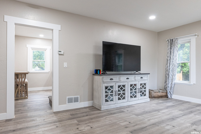 252 E 1000 N, Logan, UT 84321 — photo 4