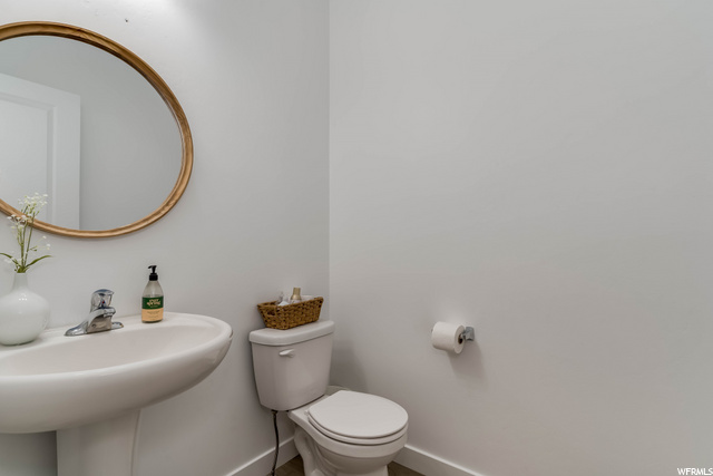 937 E Mecham Ave, Layton, UT 84041 — photo 12