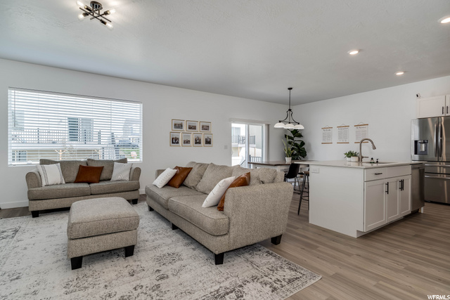 937 E Mecham Ave, Layton, UT 84041 — photo 3