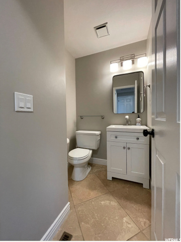 upstairs half bath