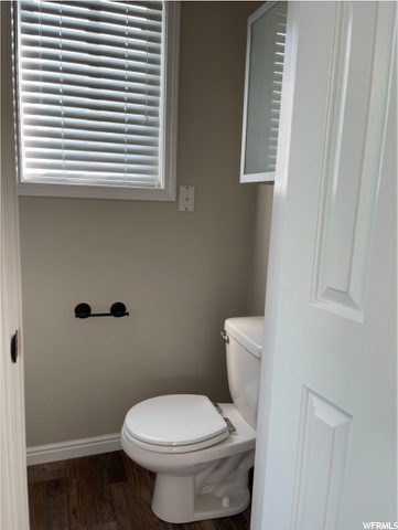 Master water closet