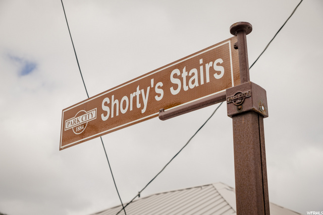 Steps to Shorty's stairs