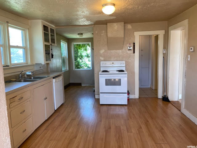 697 N 200 W, Nephi, UT 84648 — photo 7