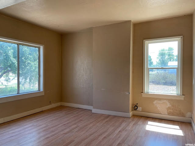 697 N 200 W, Nephi, UT 84648 — photo 4