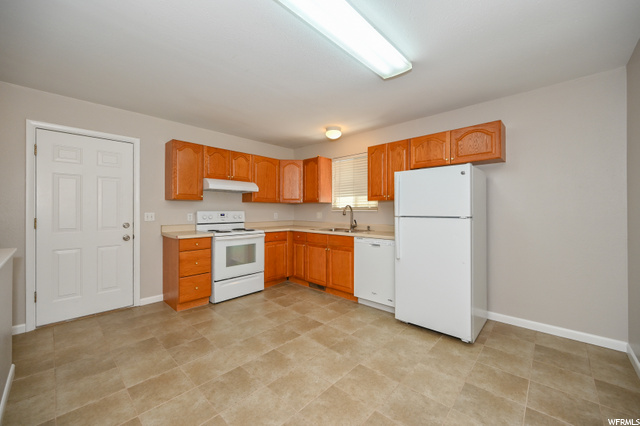 916 E 8475 S #2, Sandy, UT 84094 — photo 7