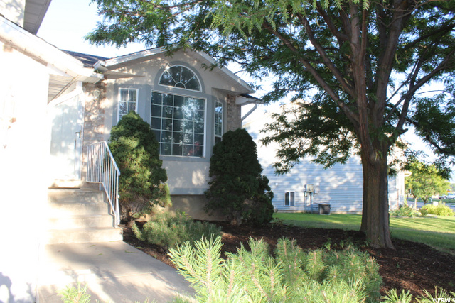 2152 N 1075 E, Layton, UT 84040 — photo 4