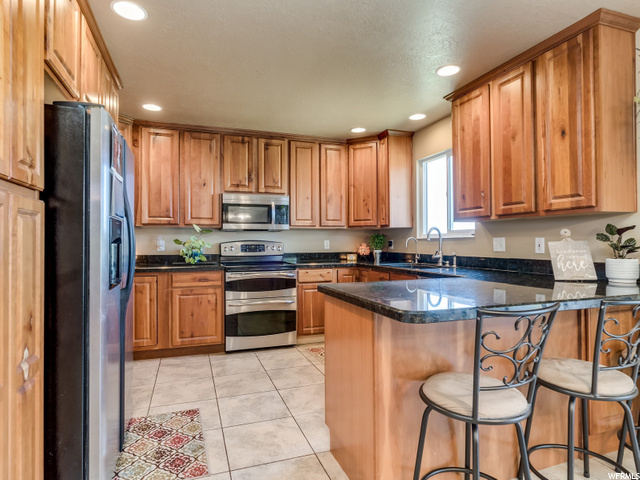 1889 Sunset Dr, Layton, UT 84040 — photo 5