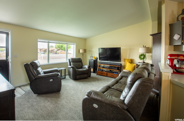 207 S 200 E, Delta, UT 84624 — photo 2