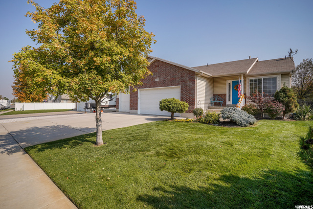 1604 N 2615 W, Clinton, UT 84015 — photo 3