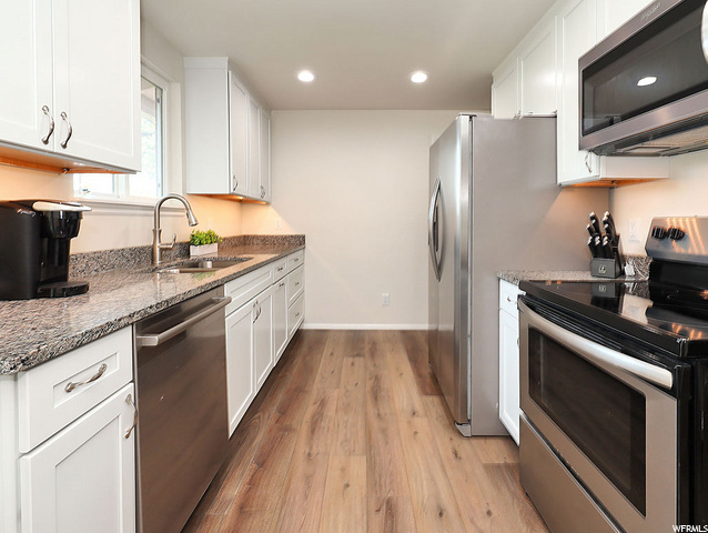 396 E 8260 S, Sandy, UT 84070 — photo 10