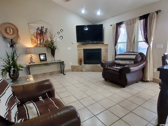 816 W 2550 S, Logan, UT 84321 — photo 6