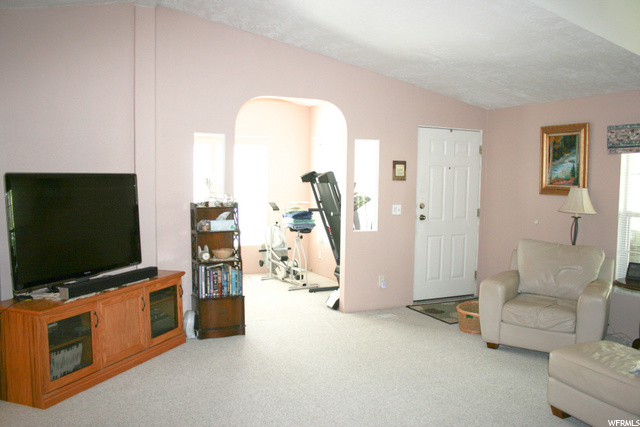 67 Sunset Dr, Layton, UT 84041 — photo 4