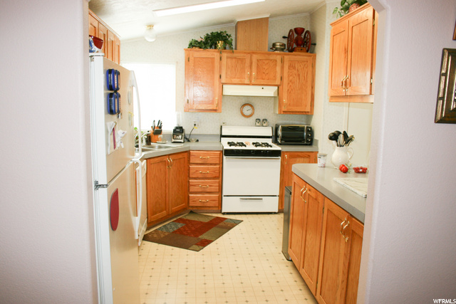 67 Sunset Dr, Layton, UT 84041 — photo 9