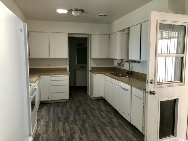 289 E 100 N, Washington, UT 84780 — photo 8