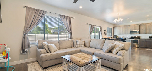 1375 E Primrose Ln, Layton, UT 84040 — photo 6