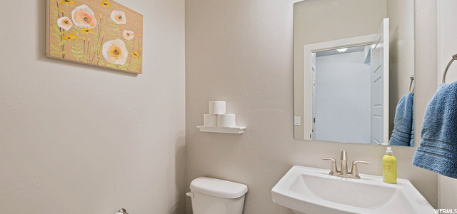1375 E Primrose Ln, Layton, UT 84040 — photo 5