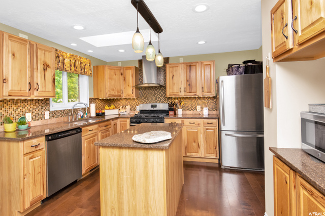384 W 4200 N, Pleasant View, UT 84414 — photo 8