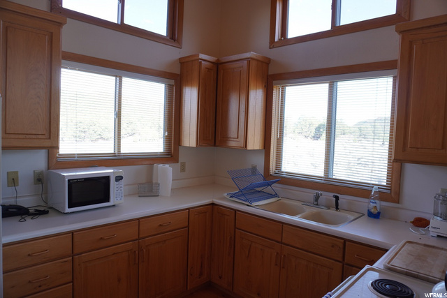 1002 S 810 East St E, Grover, UT 84773 — photo 5