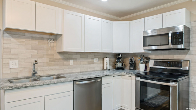 1024 W 2300 N, Clinton, UT 84015 — photo 8