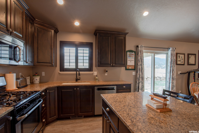 228 E 1370 S, Nephi, UT 84648 — photo 9