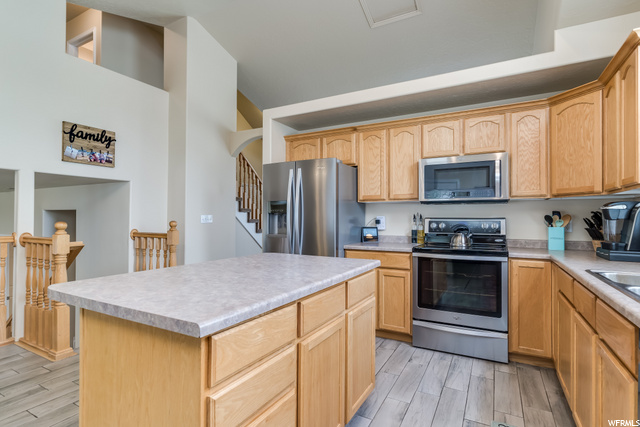 2549 W 2025 N, Clinton, UT 84015 — photo 10