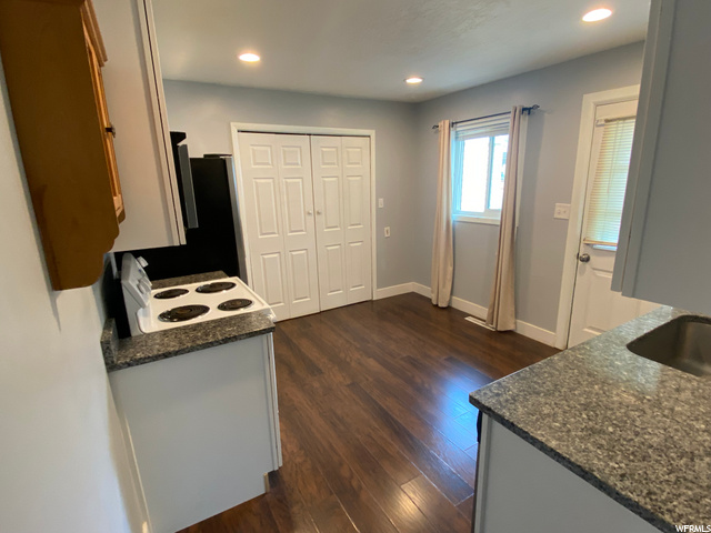 910 N La Verde Ave E, Layton, UT 84041 — photo 2