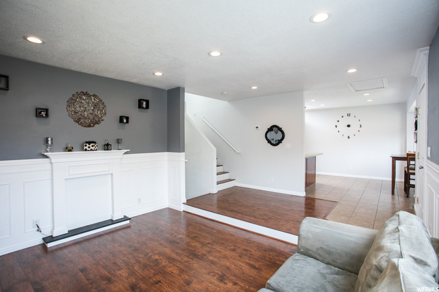 877 S Riverwood Dr, Logan, UT 84321 — photo 7