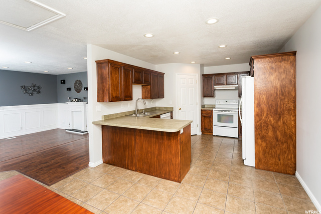 877 S Riverwood Dr, Logan, UT 84321 — photo 9