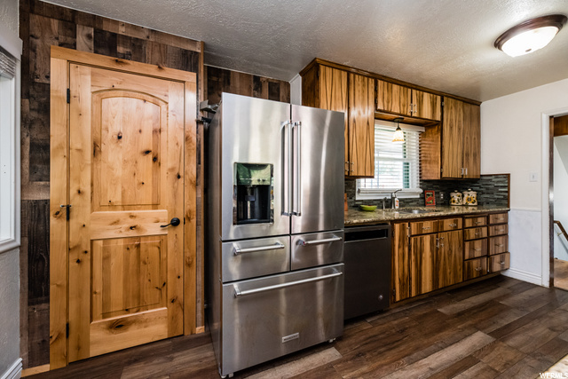 393 E 700 S, River Heights, UT 84321 — photo 6