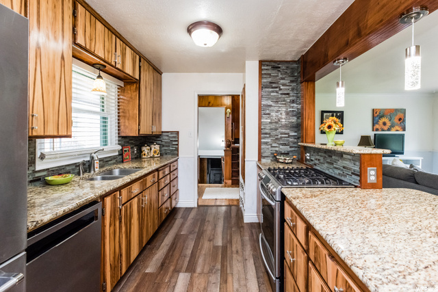 393 E 700 S, River Heights, UT 84321 — photo 8