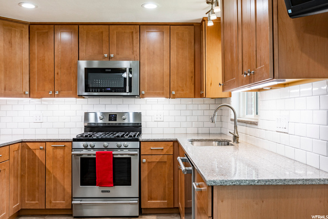 433 W 1185 N, Sunset, UT 84015 — photo 5