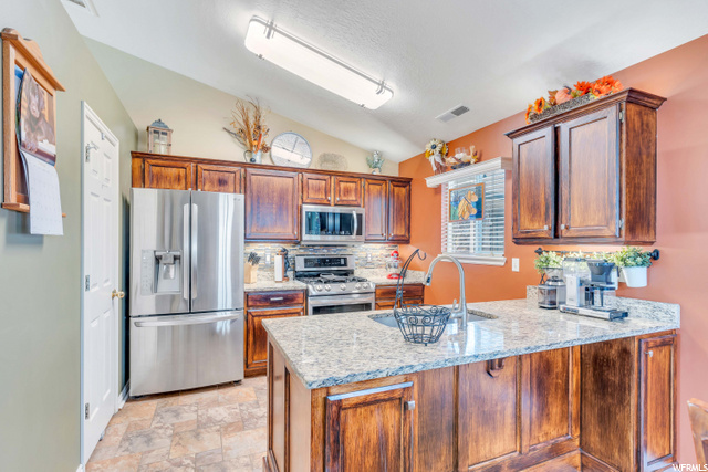 825 N 975 E, Ogden, UT 84404 — photo 6
