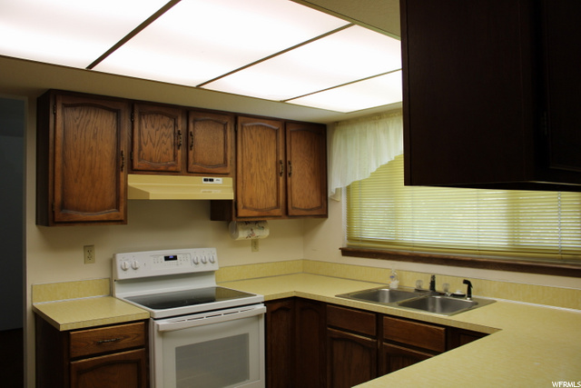 917 N 100 E, Price, UT 84501 — photo 6