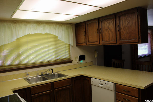 917 N 100 E, Price, UT 84501 — photo 5