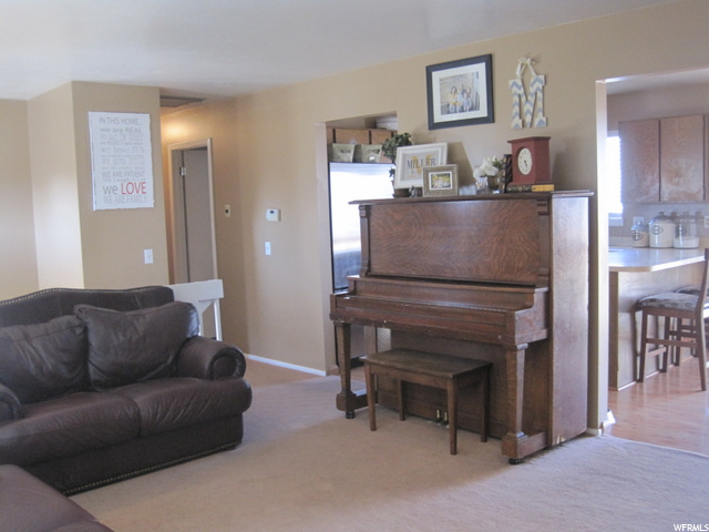 1403 S 35 E, Farmington, UT 84025 — photo 3