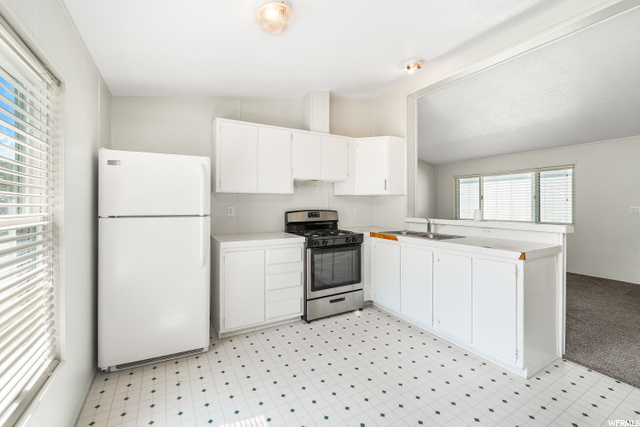 33 E Tiny Wood Dr S, Sandy, UT 84070 — photo 10