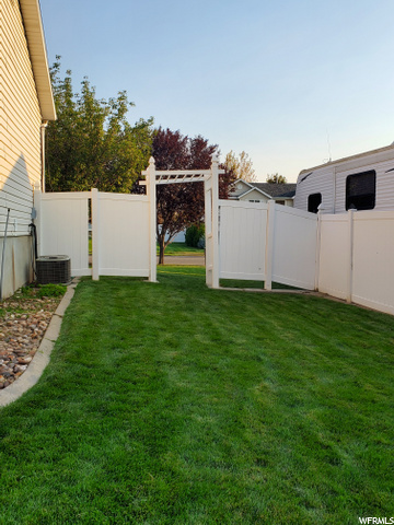 878 W 1520 N, Clinton, UT 84015 — photo 10