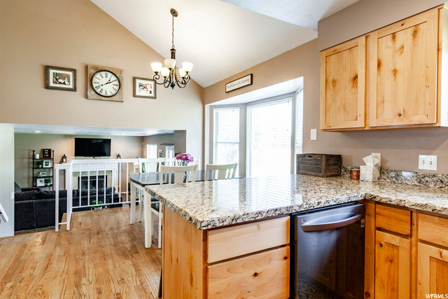 11257 S Wolf Point Cir E, Sandy, UT 84070 — photo 7