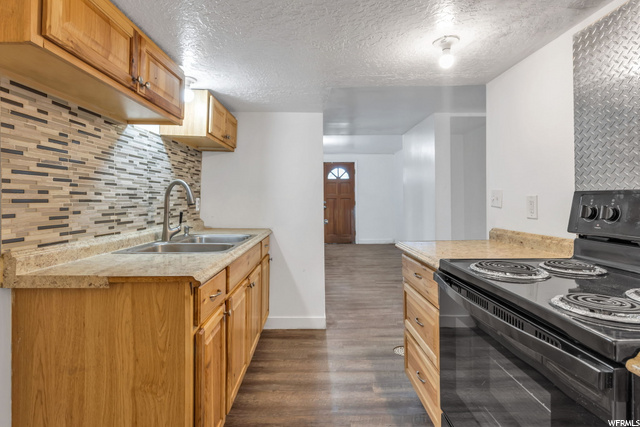 5555 S 2300 W, Roy, UT 84067 — photo 10